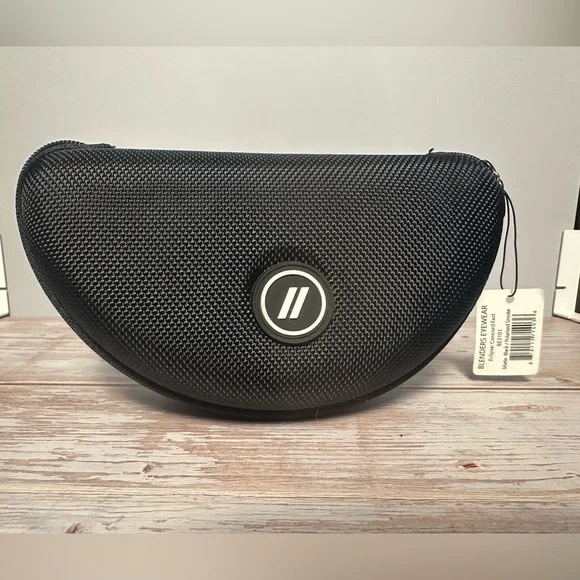 Blenders Polarized Black Sunglasses - Picture 10 of 12